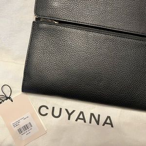 Cuyana Tech Caryall 13-Inch